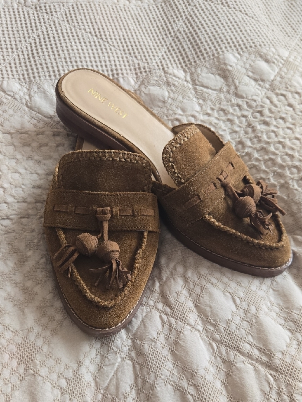 Nine West Camel Brown Suede Tassel Mule 7.5 - Normcore Preppy Minimalist Chic